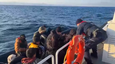Ege Denizi'nde düzensiz göçmenlere operasyon!