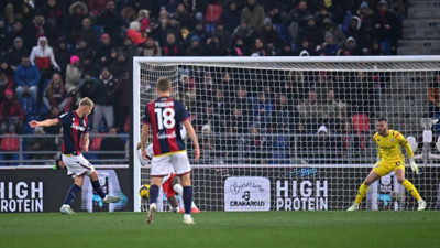 Fiorentina'yı Bologna çarptı: Mor Menekşelerin galibiyet serisi sona erdi
