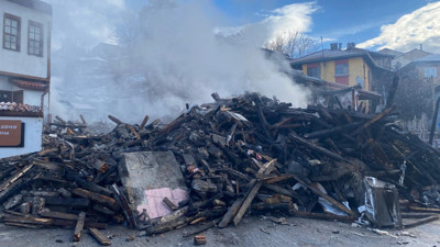 Çankırı'da tarihi konak küle döndü