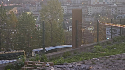 Bayrampaşa'da demir çitler aynı yerde üç can aldı! Mahalleliden tepki geldi