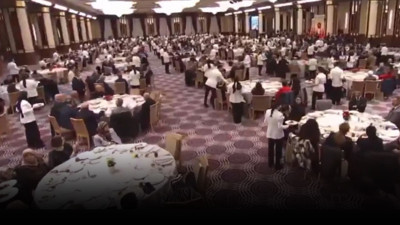 Geçim derdi yaşayan emekliye Saray'da 1 öğünlük ziyafet