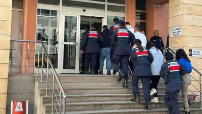 Çanakkale'de yaşlı kadını dolandıranlar yakalandı