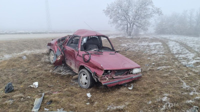 Çorum'da otomobil takla attı: Yaralılar var