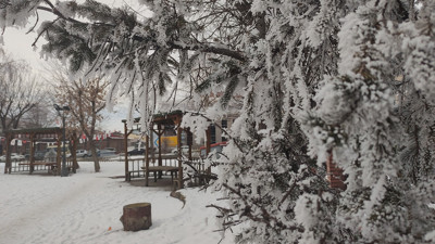 Göle buz tuttu: Eksi 22 derece ölçüldü