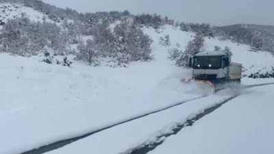 Tunceli'de kar yağışı hakim! 40 köy yolu ulaşıma kapandı