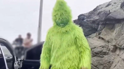 Peru polisi, ''Grinç'' kılığında baskın yaptı: O anlar kamerada