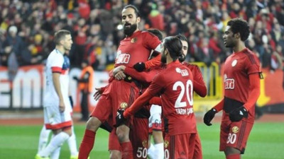 Eskişehirspor'dan gol şov! Mezitli 33 Spor'u 6-0 mağlup etti