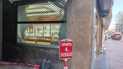 Kuyumcudan milyonluk vurgun cama takıldı