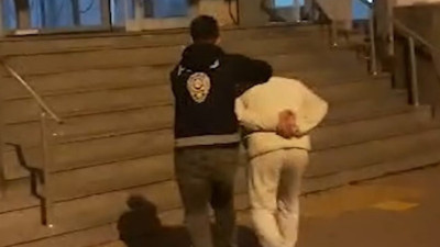 Kayseri'de çaydanlıkla adam döven suç makinesi yakalandı