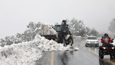 Muğla’nın ilçelerinde ekipler kar için seferber oldular