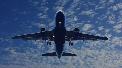 Havalimanında panik anları! Yolcu uçağının tekerleğinde iki ceset bulundu