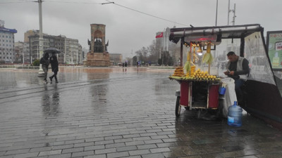 İstanbul’da soğuk ve yağışlı hava hakim