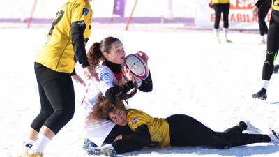 Kar Ragbi Türkiye Şampiyonası başladı