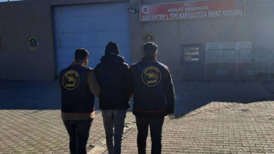16 ayrı suçtan 10 yıl cezası bulunan firari şahıs tutuklandı!