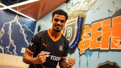 Başakşehir'in yeni transferi Operi sakatlandı