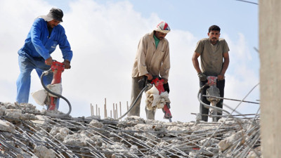 Körfez ülkelerinde göçmen işçi ikilemi: Ekonominin omurgası mı, insan hakları sorunu mu?