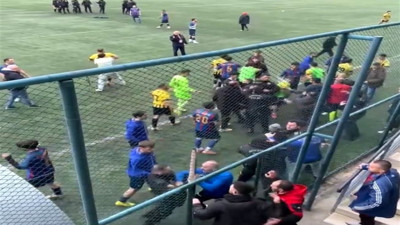 Trabzon'da amatör küme maçında ortalık karıştı!