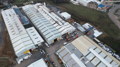 Yalıtım fabrikasında korkutan yangın: 2’si ağır 4 yaralı