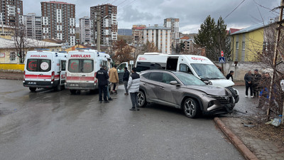 Sivas’ta öğrenci servisi kaza yaptı! ‘Dedeme gidecektim ‘ diye ağladı