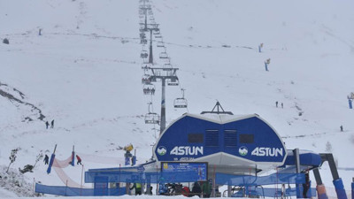 Kayak merkezinde teleferik kazası: 30 yaralı