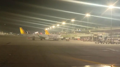 Sabiha Gökçen Havalimanı'nda bomba paniği! Uçak seferden çekildi