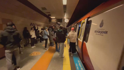 İstanbul'da metro hattında elektrik kesintisi!