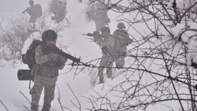 Mehmetçiğin nefesi teröristlerin ensesinde: 4 PKK’lı etkisiz hale getirildi