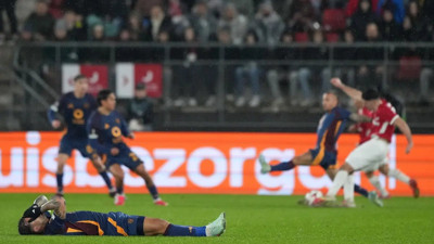 AZ Alkmaar, Roma'yı 1-0 yendi: Troy Parrott yıldızlaştı