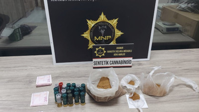 Uyuşturucu taciri kıskıvrak yakalandı