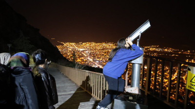 Adanalılar 6 gezegenin yan yana sıralanışını izledi