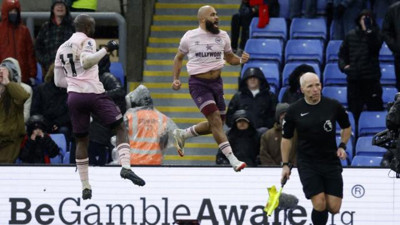 Crystal Palace evinde Brentford'a yenildi