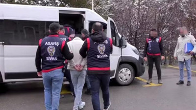 2 milyonluk vurgun yapan dolandırıcılar yakalandı