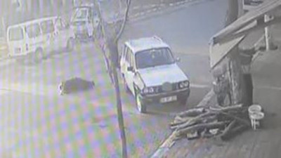 Ağabeyini döve döve öldürdü