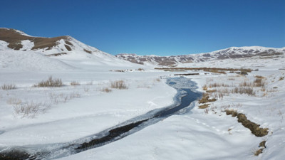 Kar kalındığı insan boyunu geçti