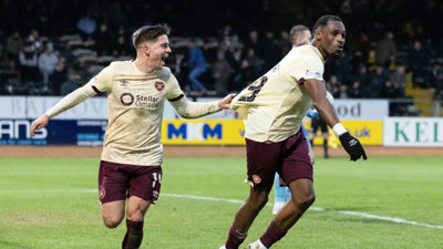 Hearts, Dundee'yi 6 golle geçti