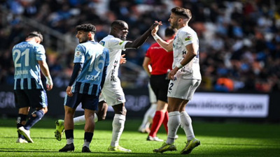 Burak Yılmaz'lı Kasımpaşa 8 gollü maçta galip