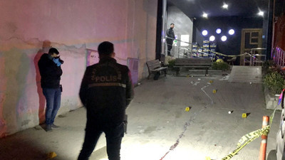 Eğlence çıkışı pusuya düşürdüler! Husumetlilerin kavgası kanlı bitti