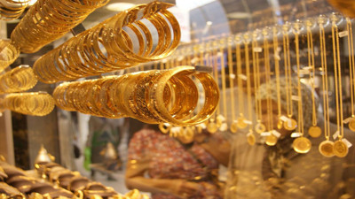 Altında rekor üstüne rekor! Yatırım yapılmalı mı? Gram altında 2025 beklentisi! Uzman isim merak edilenleri açıkladı