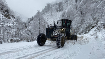 Doğu Karadeniz’de 4 ilde bazı yollar ulaşıma kapandı