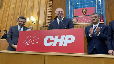 Çiçeği burnunda CHP’li Cemal Enginyurt’tan iktidara tek karelik gönderme