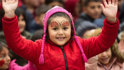 Köy okullarında çocuk şenliği