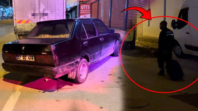 Alkolmetreyi üflemedi aracını bırakıp valiziyle gitti: İlginç anlar kameraya yansıdı