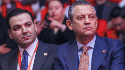 Özgür Özel canlı yayında konuşurken yargıdan şok hamle!