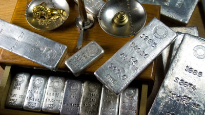 Gümüşte belirsizlik rüzgarları