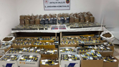 Antalya’da dev operasyon: 400 kilo kaçak tütün ele geçirildi
