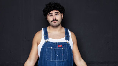 Ünlü aktör Samir Salim otobüste bıçaklandı