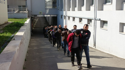 Adana’da torbacılara şafak operasyonu! 35 gözaltı