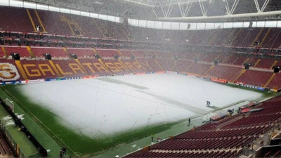 RAMS Park'ın zeminine niye örtü örtülmedi?