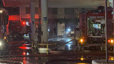 Zeytinburnu'nda akaryakıt istasyonunda yangın