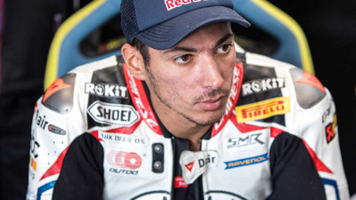 Toprak Razgatlıoğlu, Superbike Avustralya ayağının ikinci yarışını bitiremedi